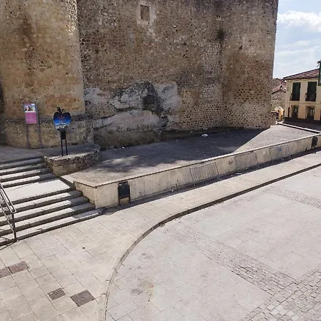 Berleo 1 Piso Completo En Pleno Casco Historico. Appartamento Medina de Pomar